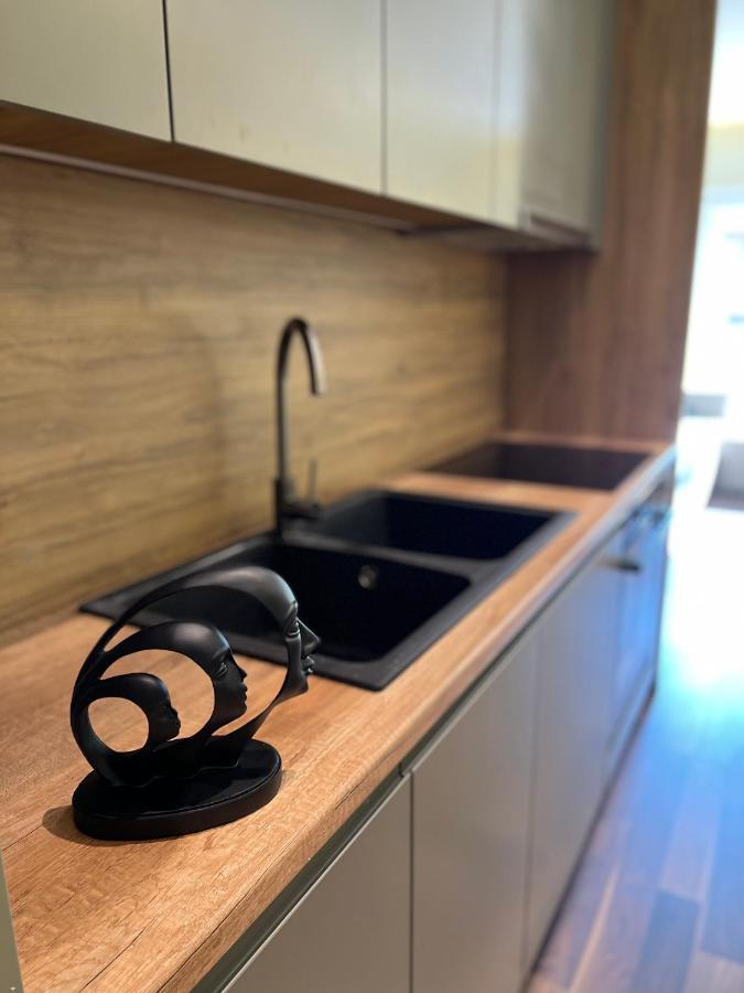 Erg Apartments Tiranë Ngoại thất bức ảnh